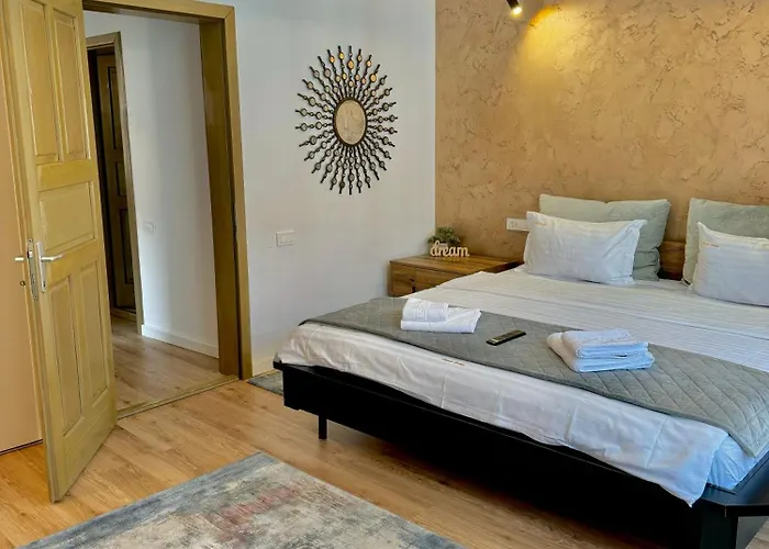 Blancris Boutique Apartment *